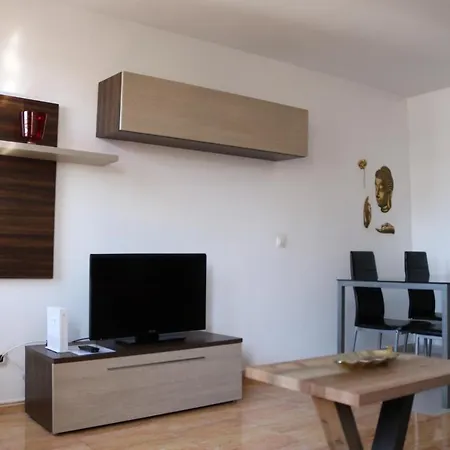 La Carmen Apartment *