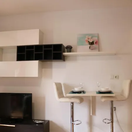 La Carmen Apartment *
